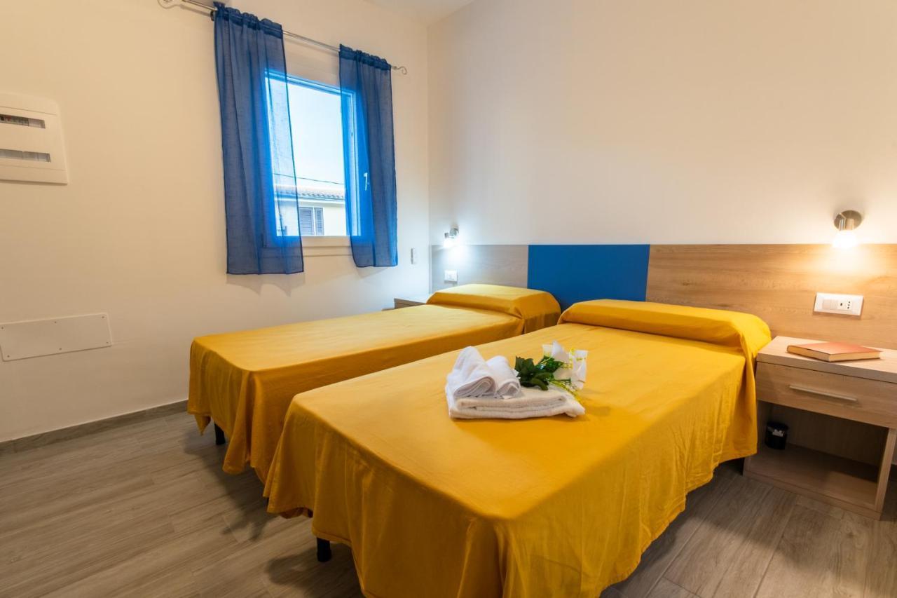 Hotel Bed & Blu à La Caletta Extérieur photo