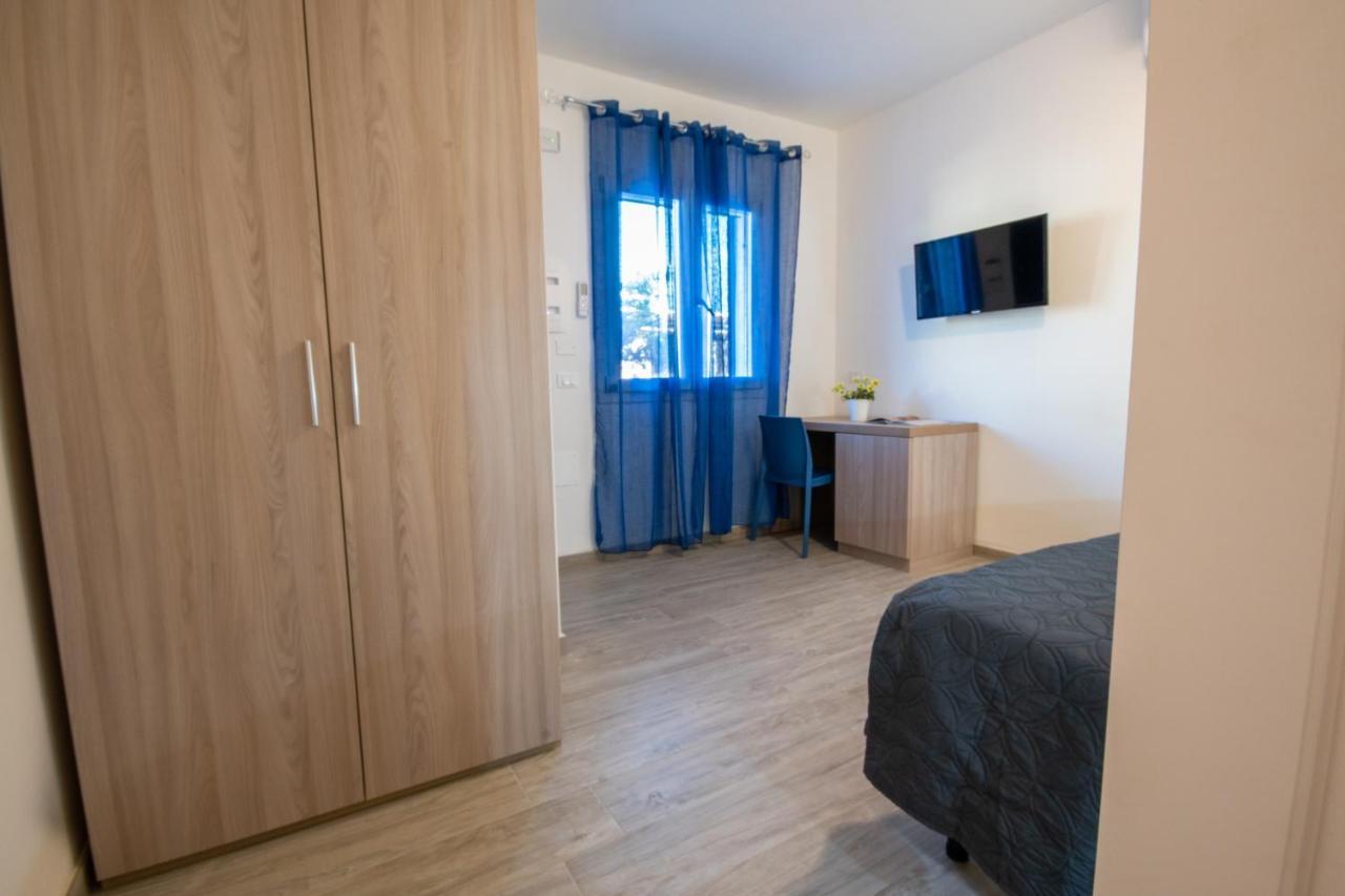 Hotel Bed & Blu à La Caletta Extérieur photo