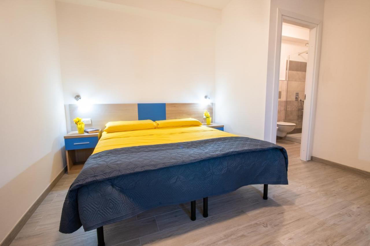 Hotel Bed & Blu à La Caletta Extérieur photo