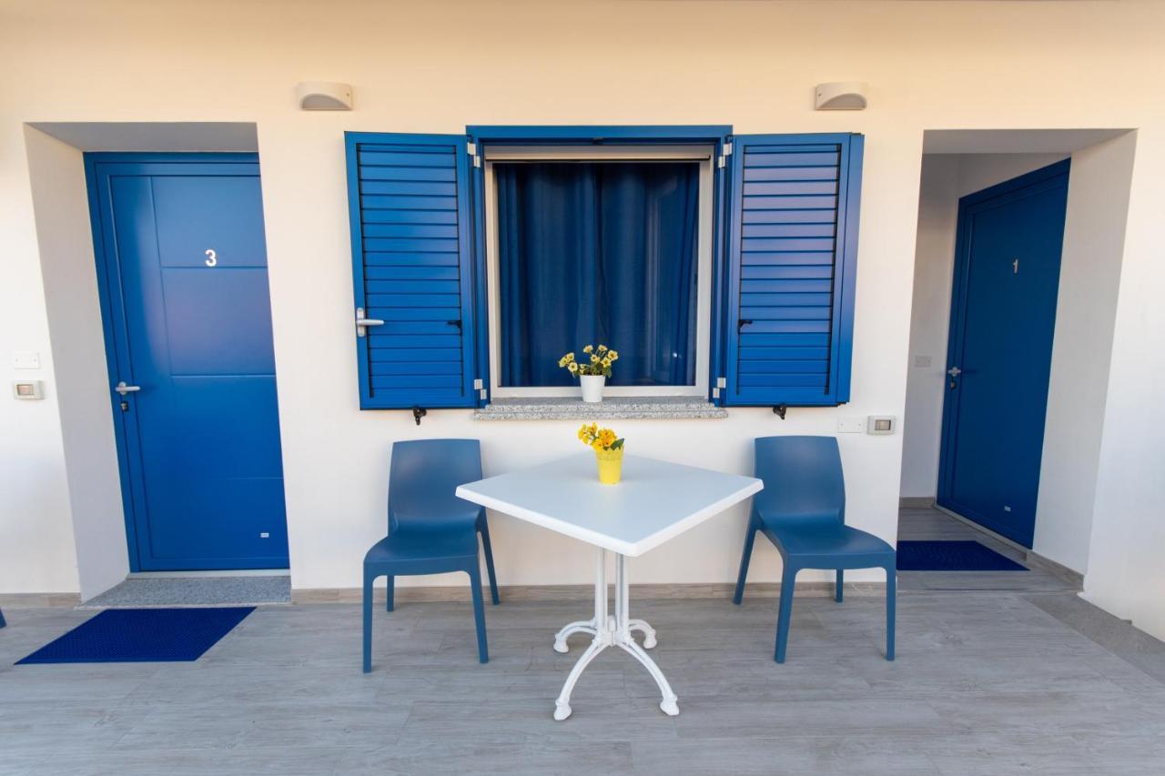 Hotel Bed & Blu à La Caletta Extérieur photo